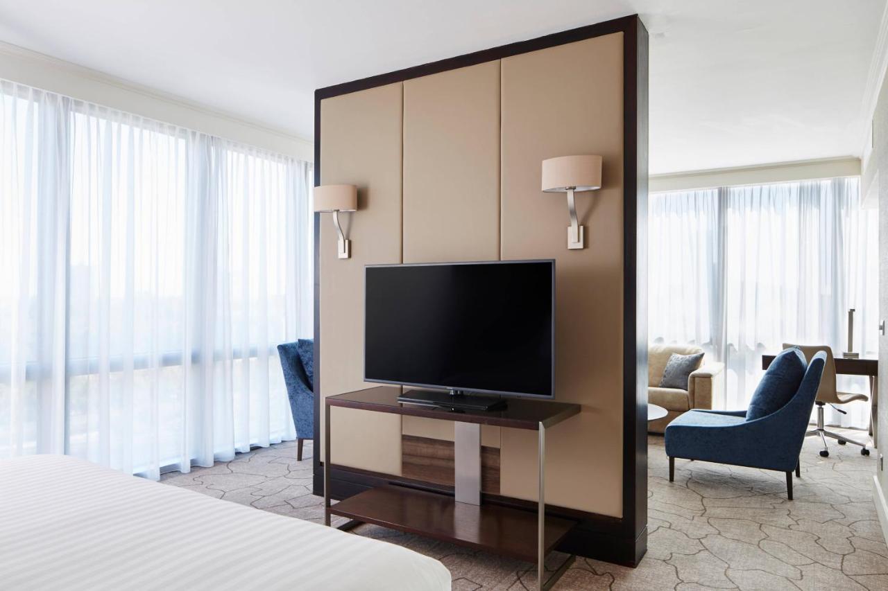 London Marriott Hotel Canary Wharf Bagian luar foto A room at the hotel