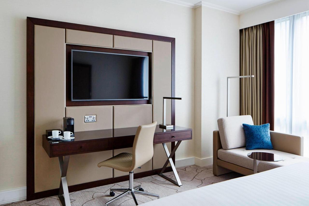 London Marriott Hotel Canary Wharf Bagian luar foto A room at the InterContinental London The O2