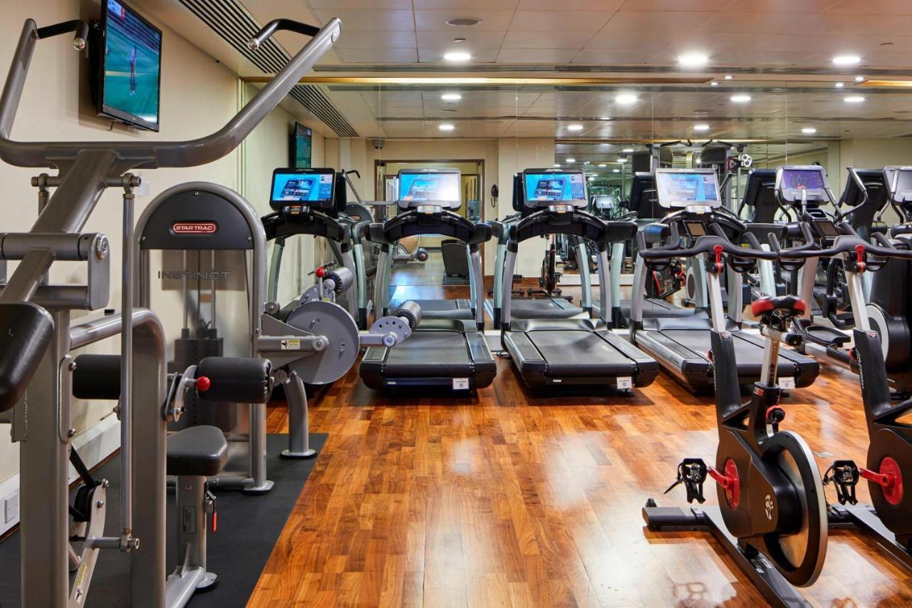 London Marriott Hotel Canary Wharf Bagian luar foto The gym at the hotel